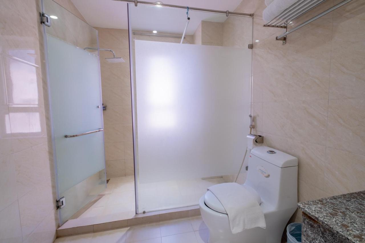 Zuka Hotel & Apartment Дананг Екстер'єр фото