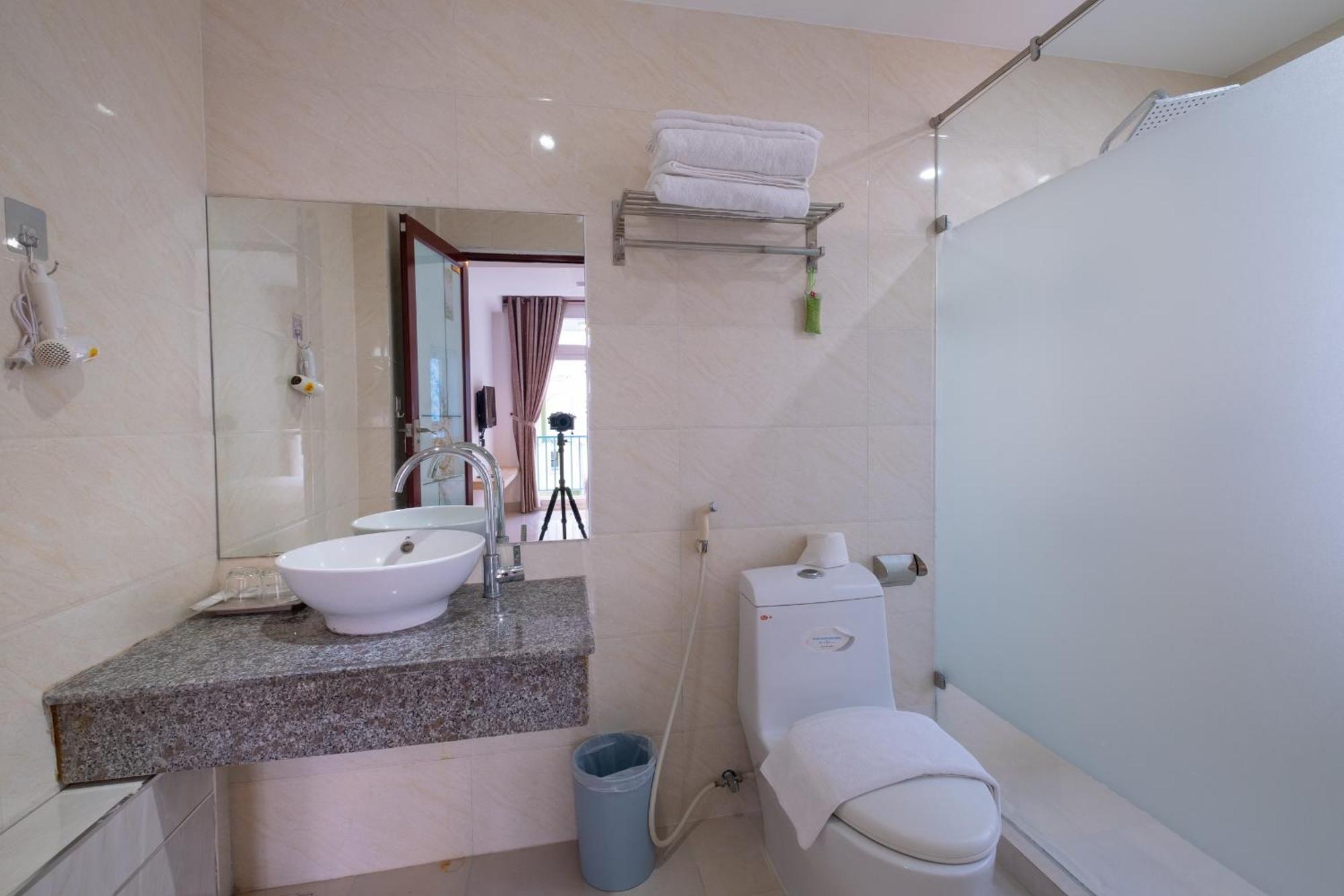 Zuka Hotel & Apartment Дананг Екстер'єр фото